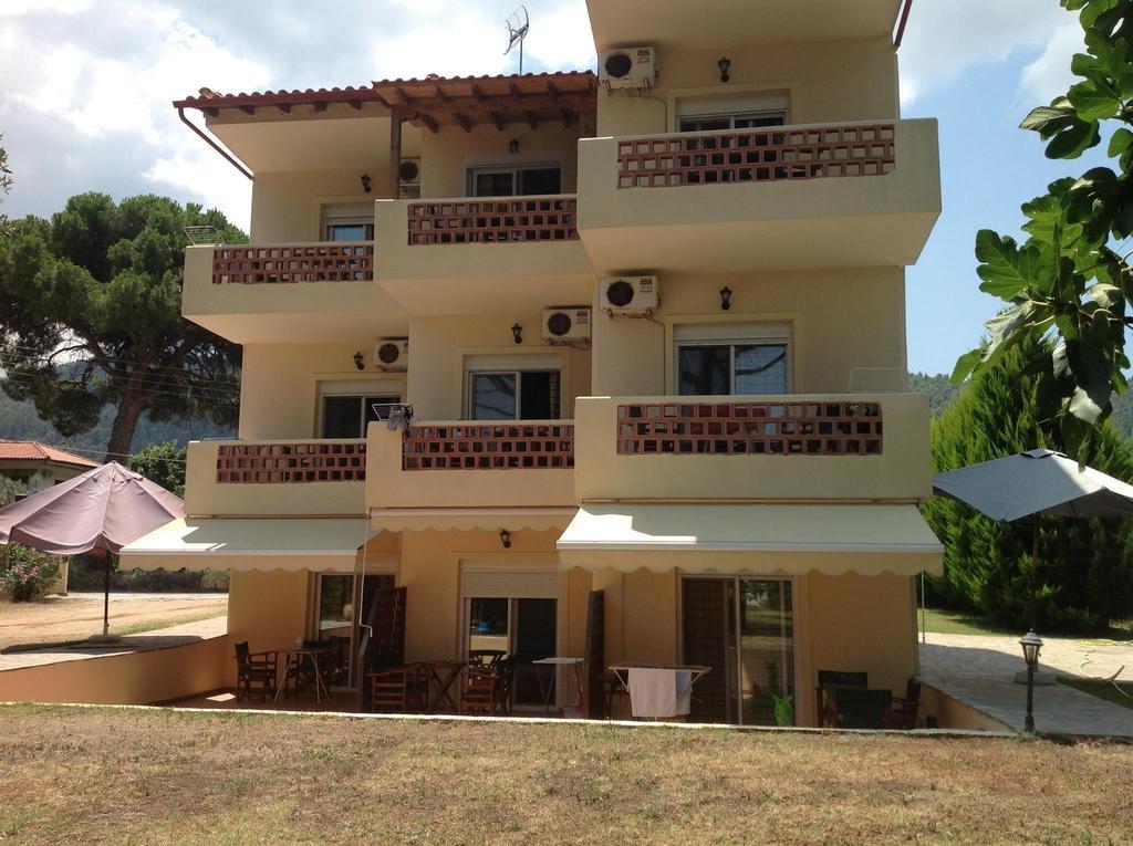 Elena Apartments Nikiti  Extérieur photo