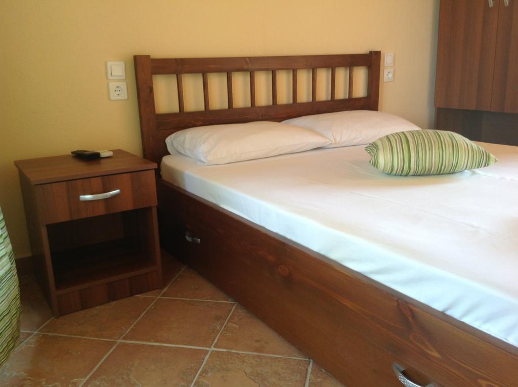 Elena Apartments Nikiti  Extérieur photo