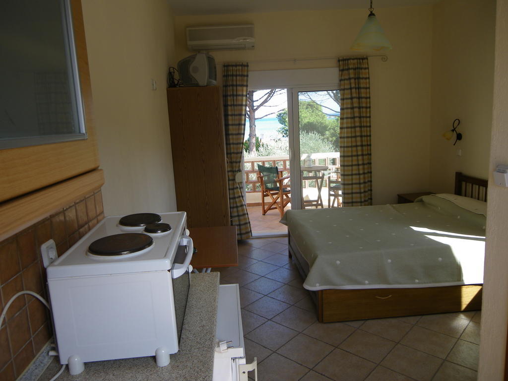Elena Apartments Nikiti  Extérieur photo